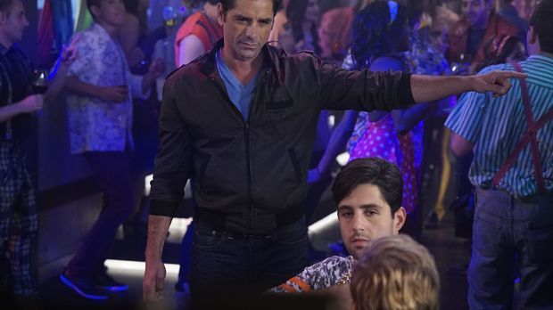 Grandfathered - Grandfathered - Staffel 1 Episode 13: Guacamole-80er-party