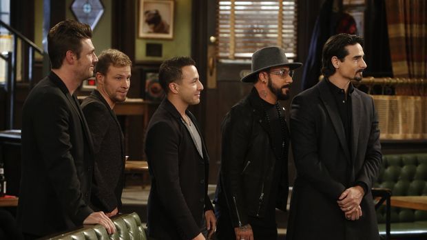 Undateable - Undateable - Staffel 3 Episode 12: Die Backstreet Boys Kommen In Eine Bar (1)