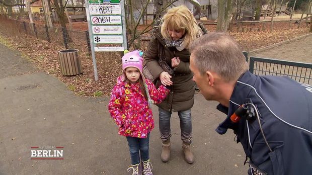 Auf Streife - Berlin - Auf Streife - Berlin - Der Fremde Vom Spielplatz