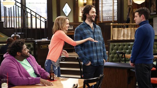 Undateable - Undateable - Staffel 2 Episode 1: Ein Japanischer Geschäftsmann Kommt In Eine Bar